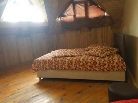 Old House Hotel Уреки Экстерьер фото